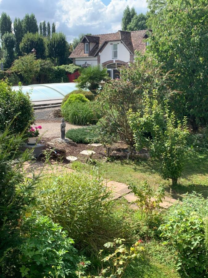 Apartamento Yinloft Sainte-Gemme-Moronval Exterior foto